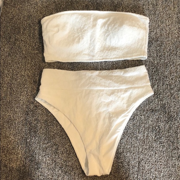 Cheeky Modest Swim Suit - Picture 1 of 4